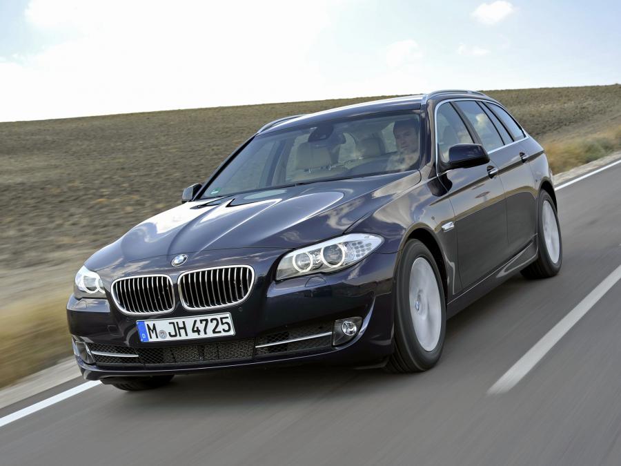 BMW 525d Touring 2011 года  (фото 1 из 4)